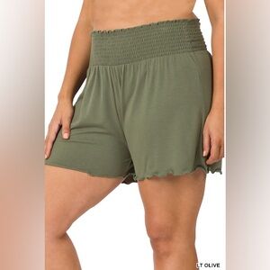 Zenana Size XL Smocked Waist Lightweight Casual Lounge Comfy Shorts Green